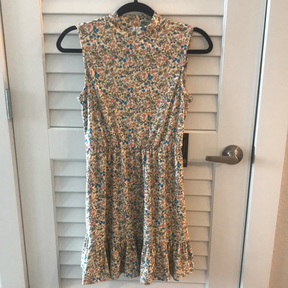 Women’s dress